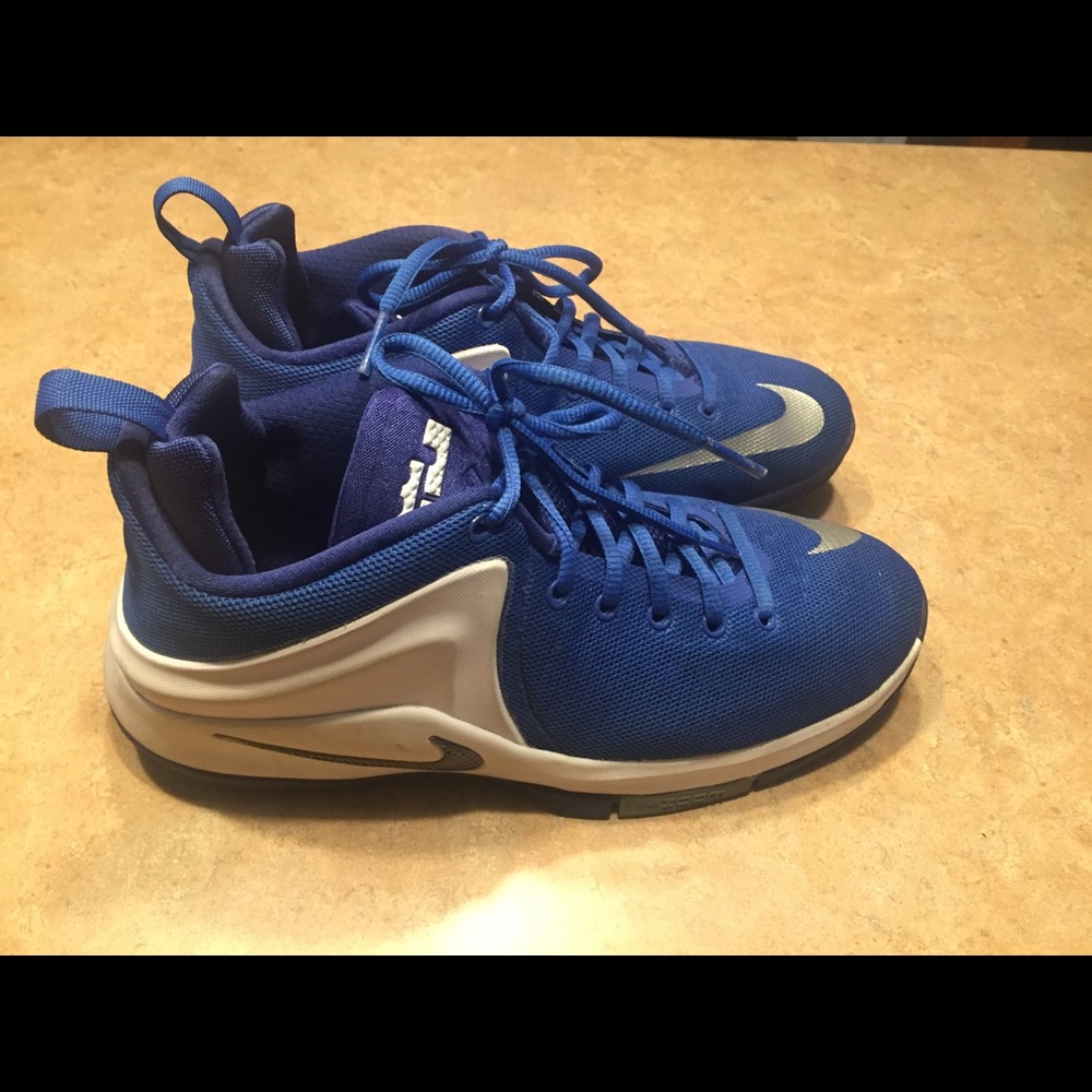 Nike Lebron Witness Men's Basketball shoes